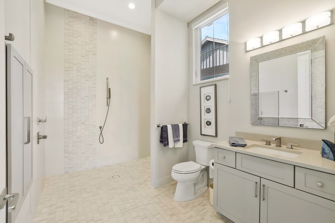 689 Pelican Ct, Marco Island, FL 34145