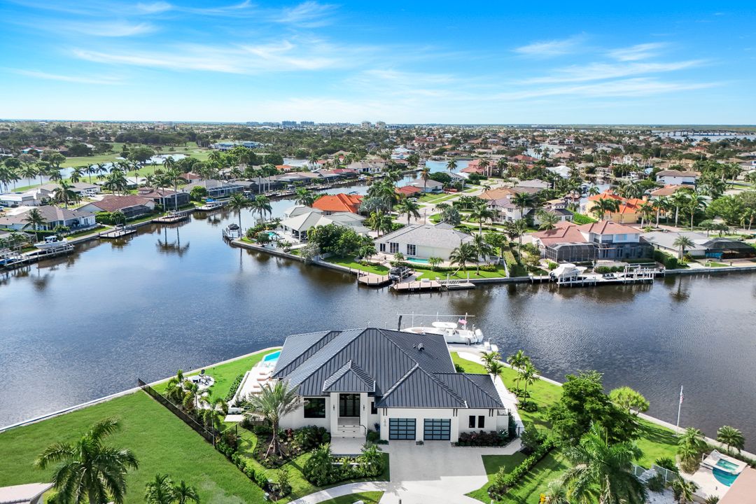 1610 Briarwood Ct, Marco Island, FL 34145