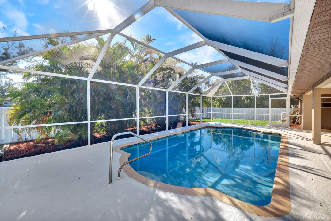 1121 NW 27th Ave, Cape Coral, FL 33993