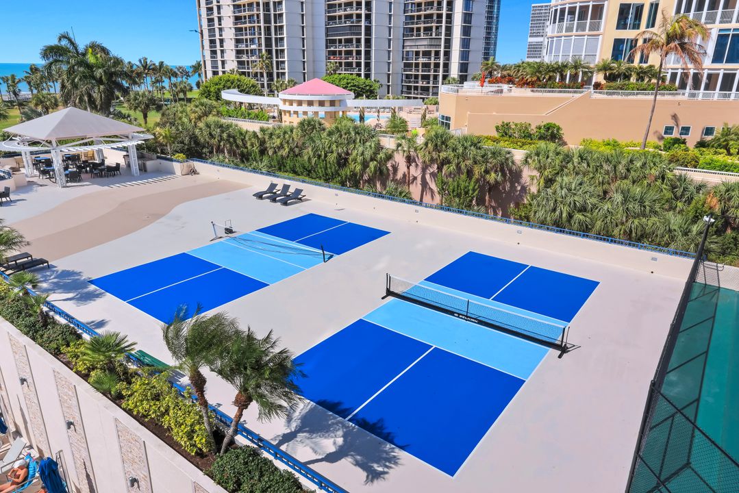 4451 Gulf Shore Blvd N #501, Naples, FL 34103