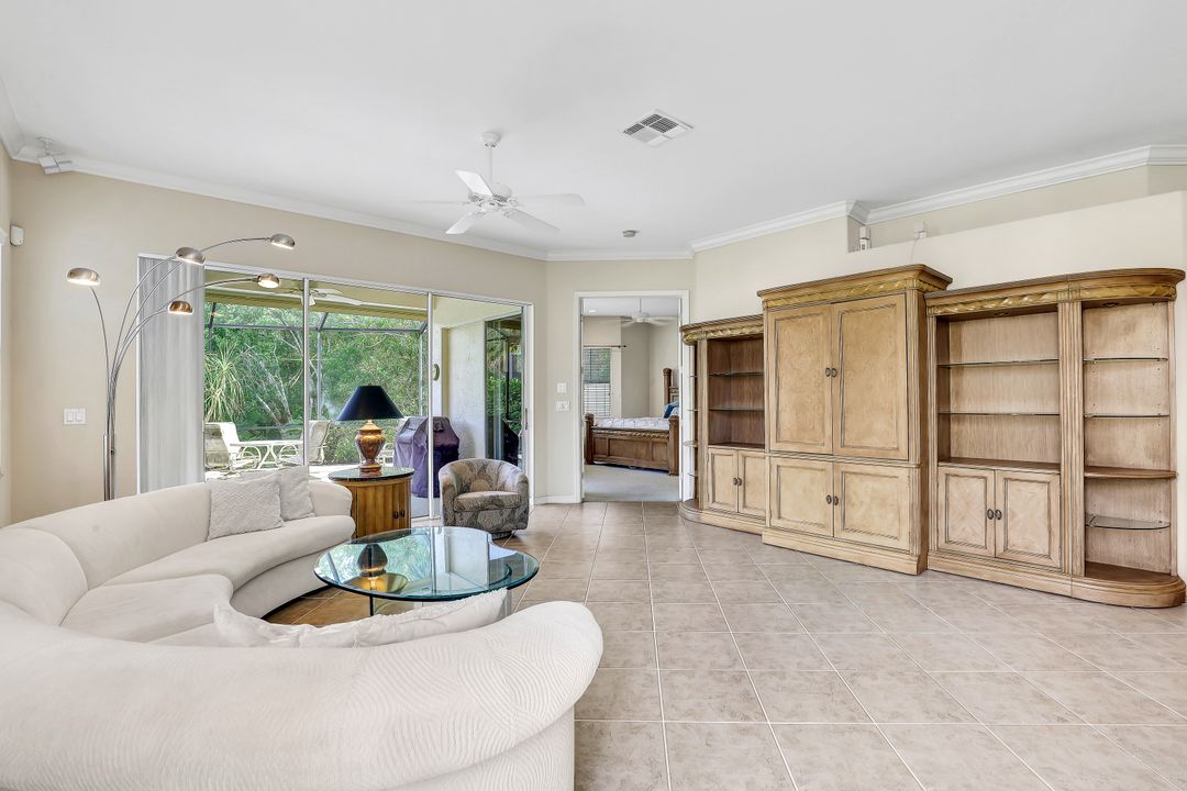 12715 Fox Ridge Dr, Bonita Springs, FL 34135