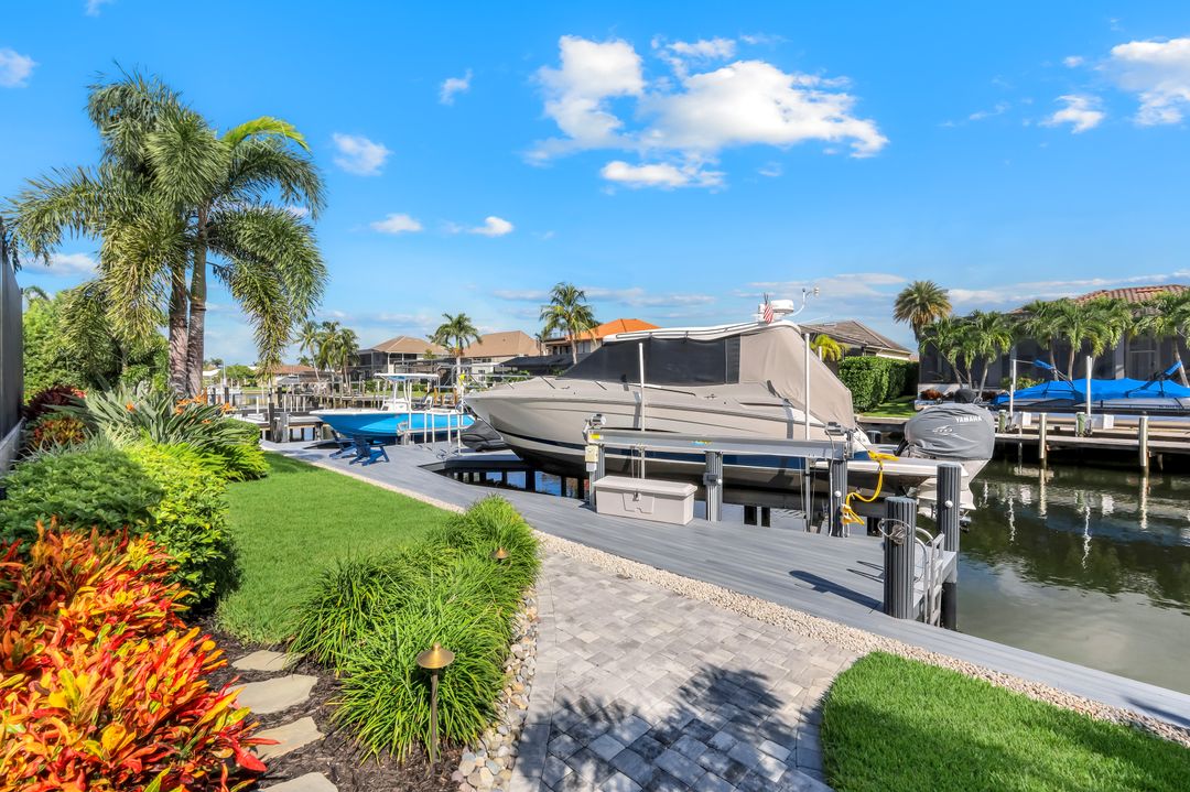 820 Giralda Ct, Marco Island, FL 34145