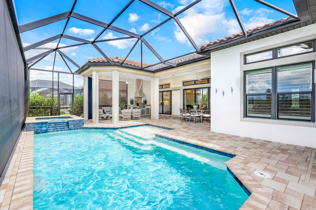 9463 Montelanico Loop, Naples, FL 34119