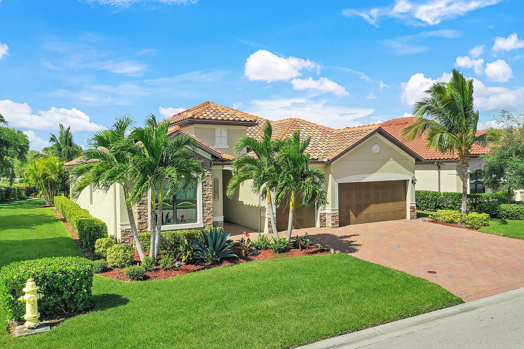 28122 Kerry Ct, Bonita Springs, FL 34135