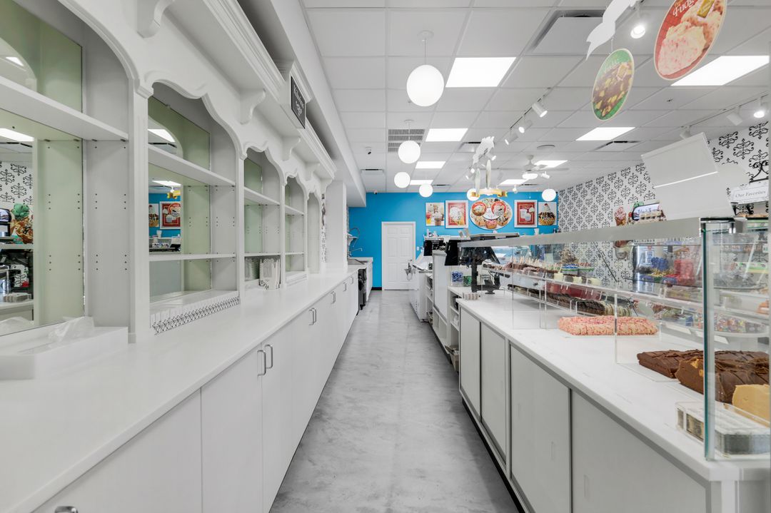 743 5th Ave S, Naples, FL 34102