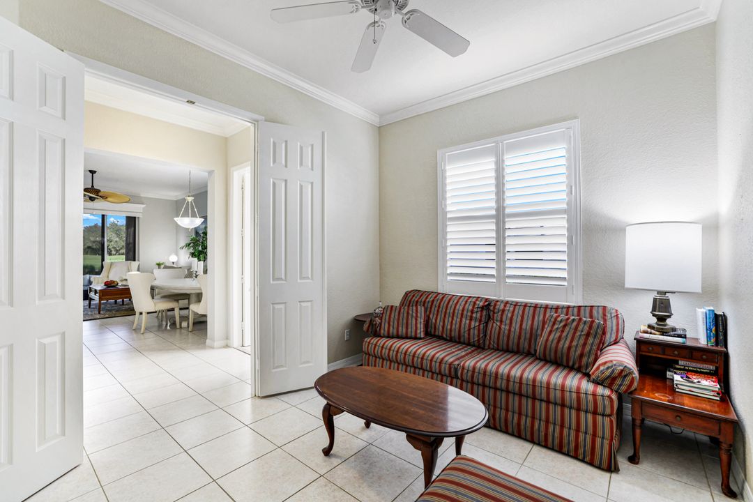 895 Eastham Way, Naples, FL 34104