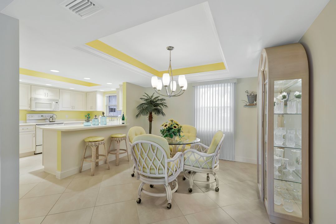 1520 Imperial Golf Course Blvd #214, Naples, FL 34110