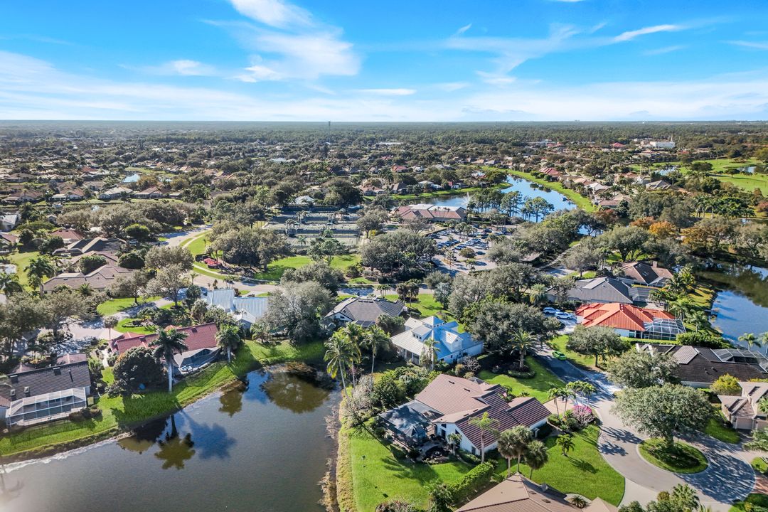 11510 Tanager Ct, Naples, FL 34119