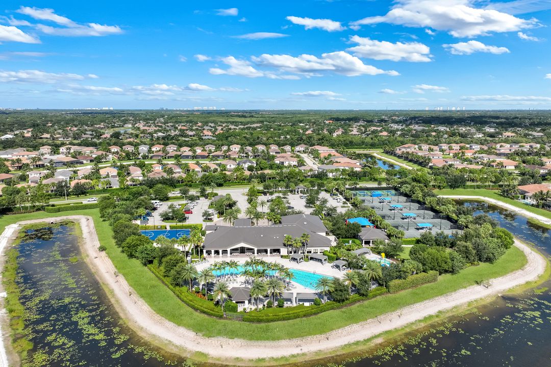 4118 Aspen Chase Dr, Naples, FL 34119