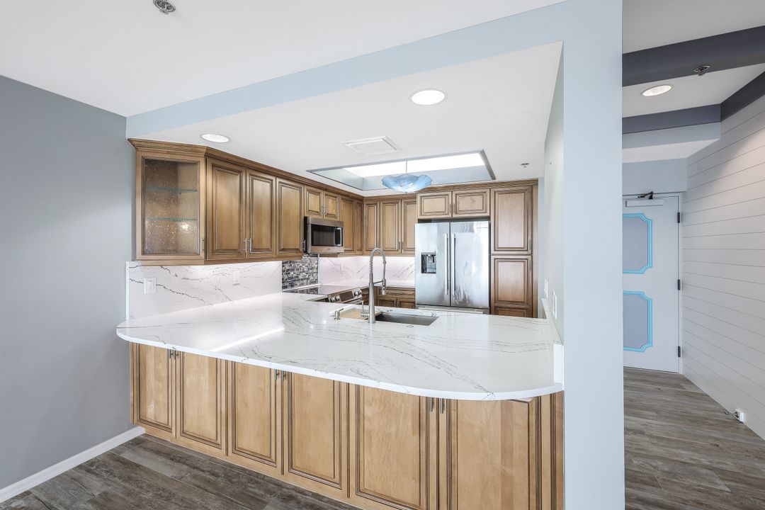 100 N Collier Blvd #PH7, Marco Island, FL 34145