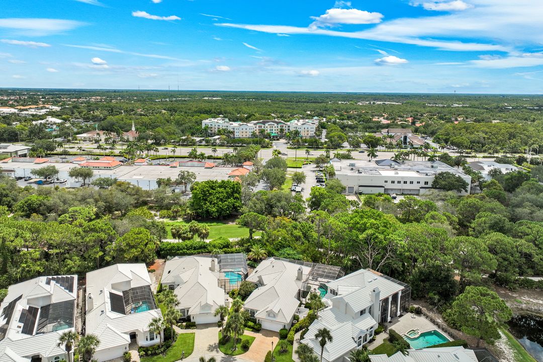 15248 Devon Green Ln, Naples, FL 34110