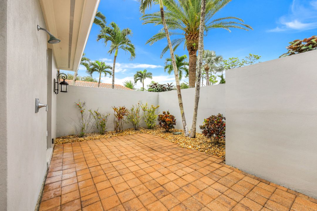 13181 Pond Apple Dr E, Naples, FL 34119