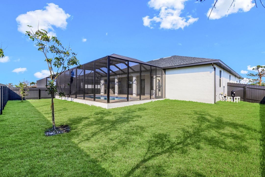 420 SW 31st Pl, Cape Coral, FL 33991