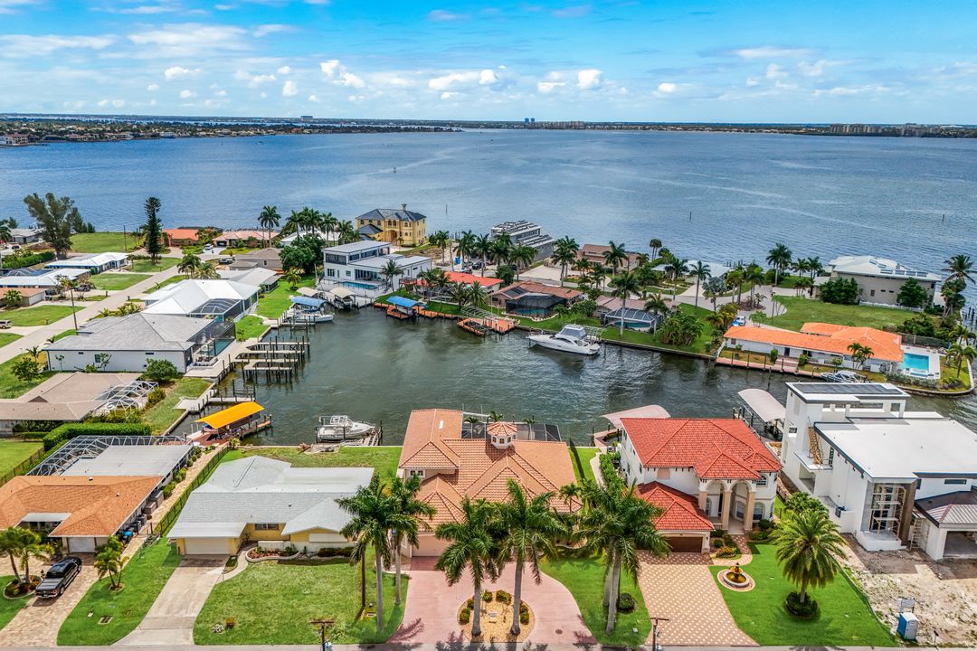 5929 SW 1st Ct, Cape Coral, FL 33914