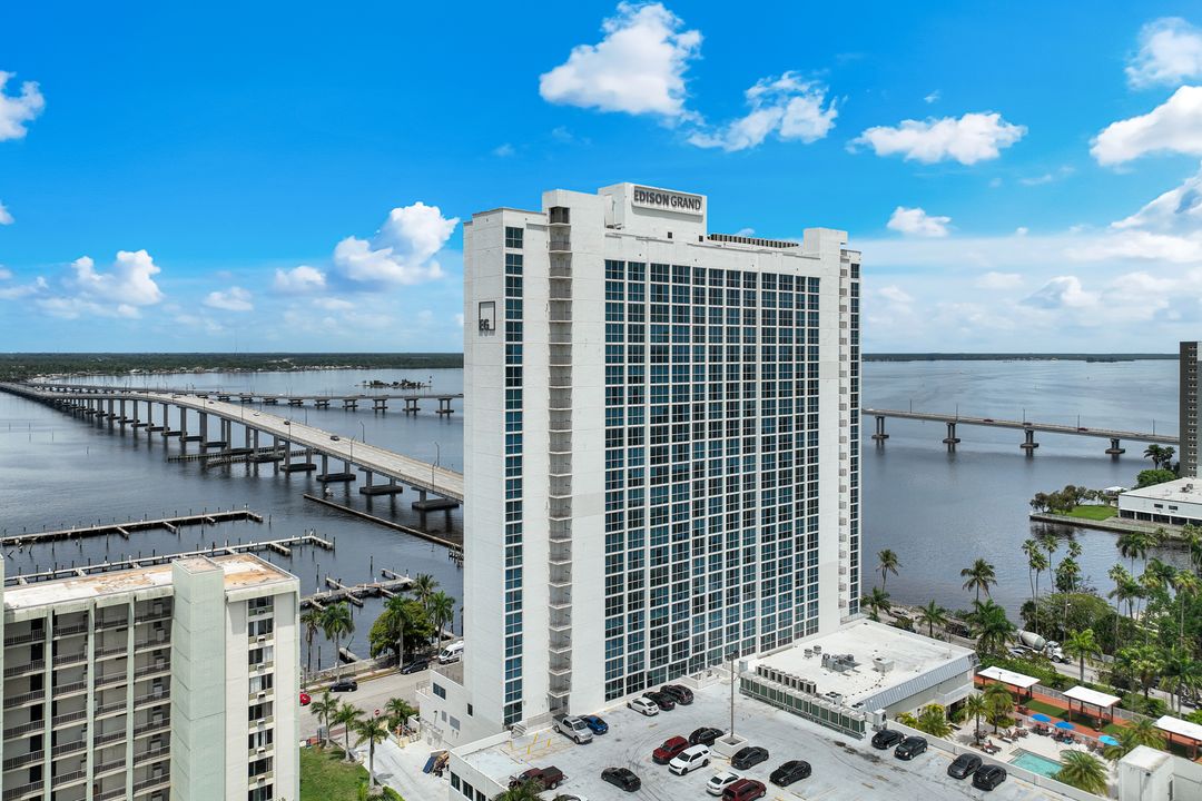 2500 Edwards Dr #2305, Fort Myers, FL 33901