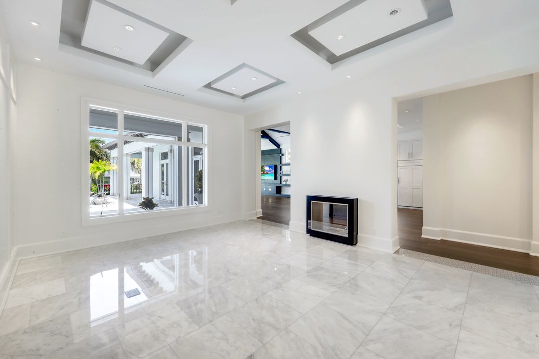 605 Galleon Dr, Naples, FL 34102