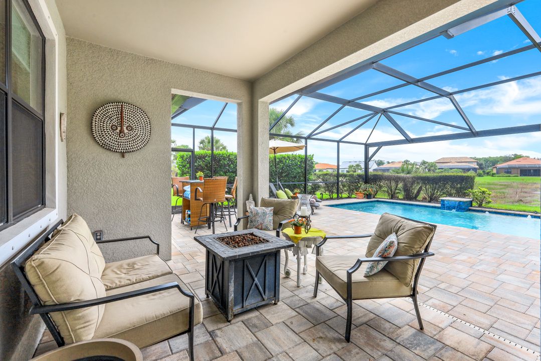 9437 Whooping Crane Wy, Naples, FL 34120