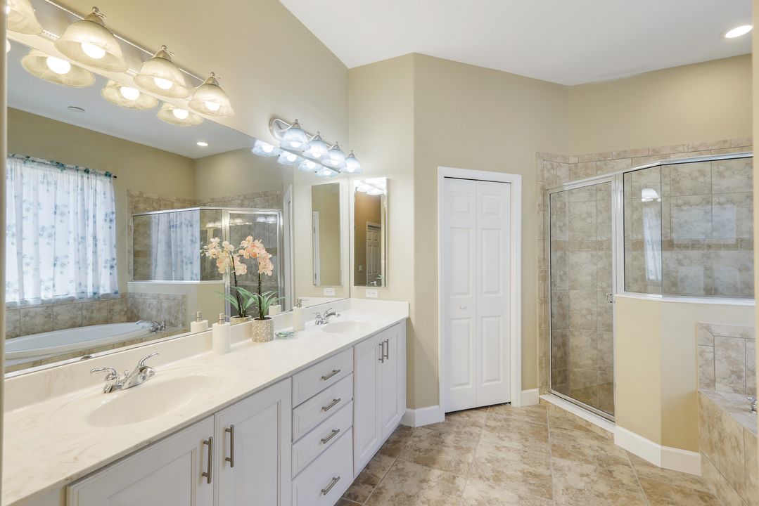 20626 Torre Del Lago St, Estero, FL 33928