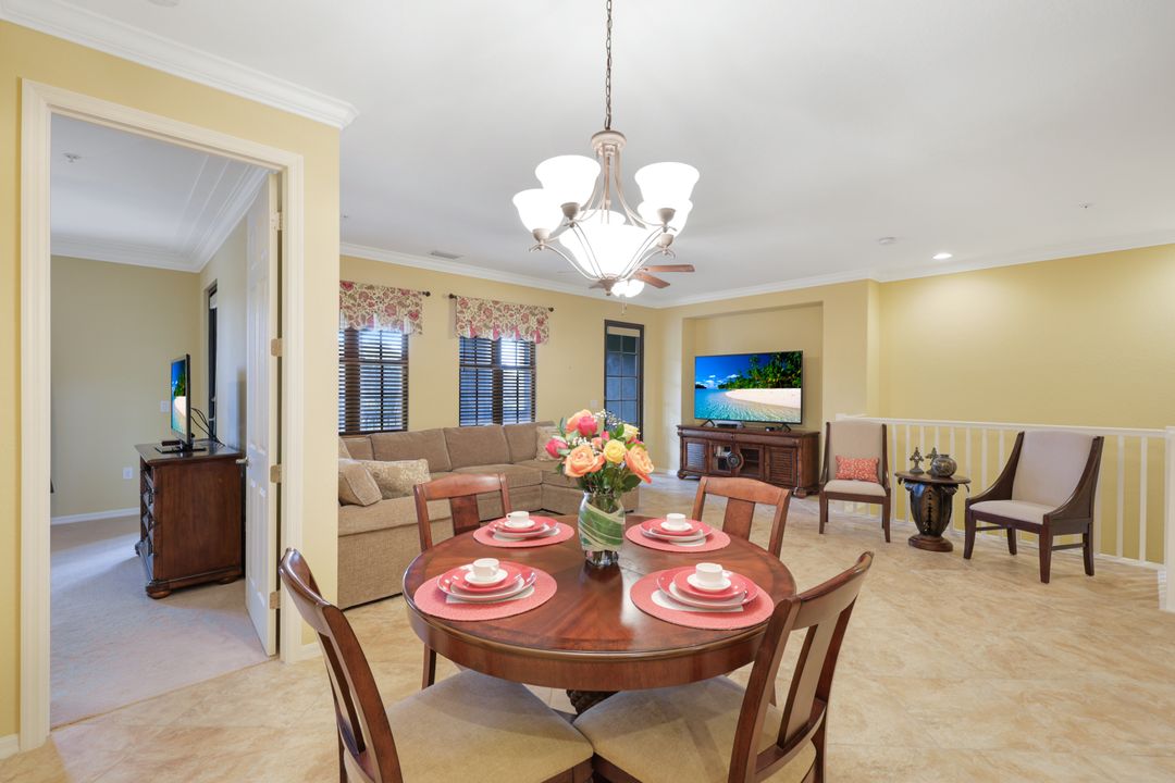 9027 Alturas Ln #3304, Naples, FL 34113