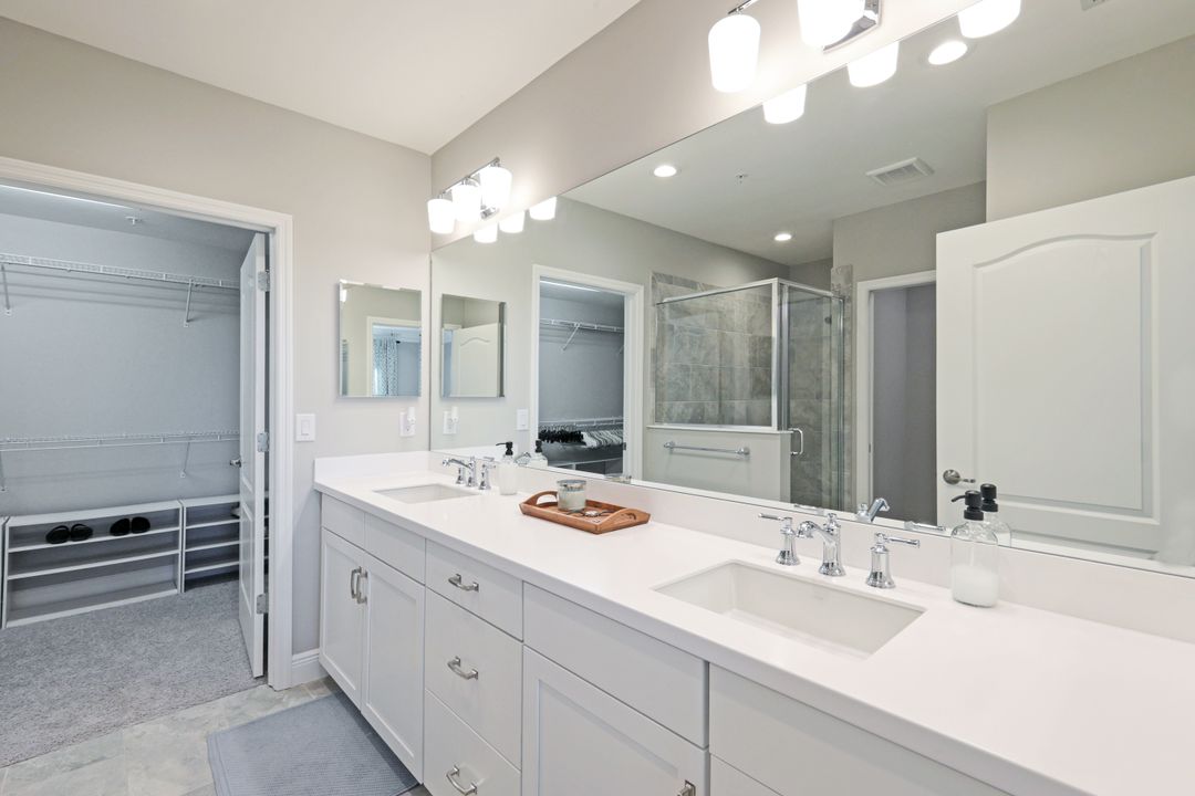 2319 Sawyers Hill Rd #703, Naples, FL 34120