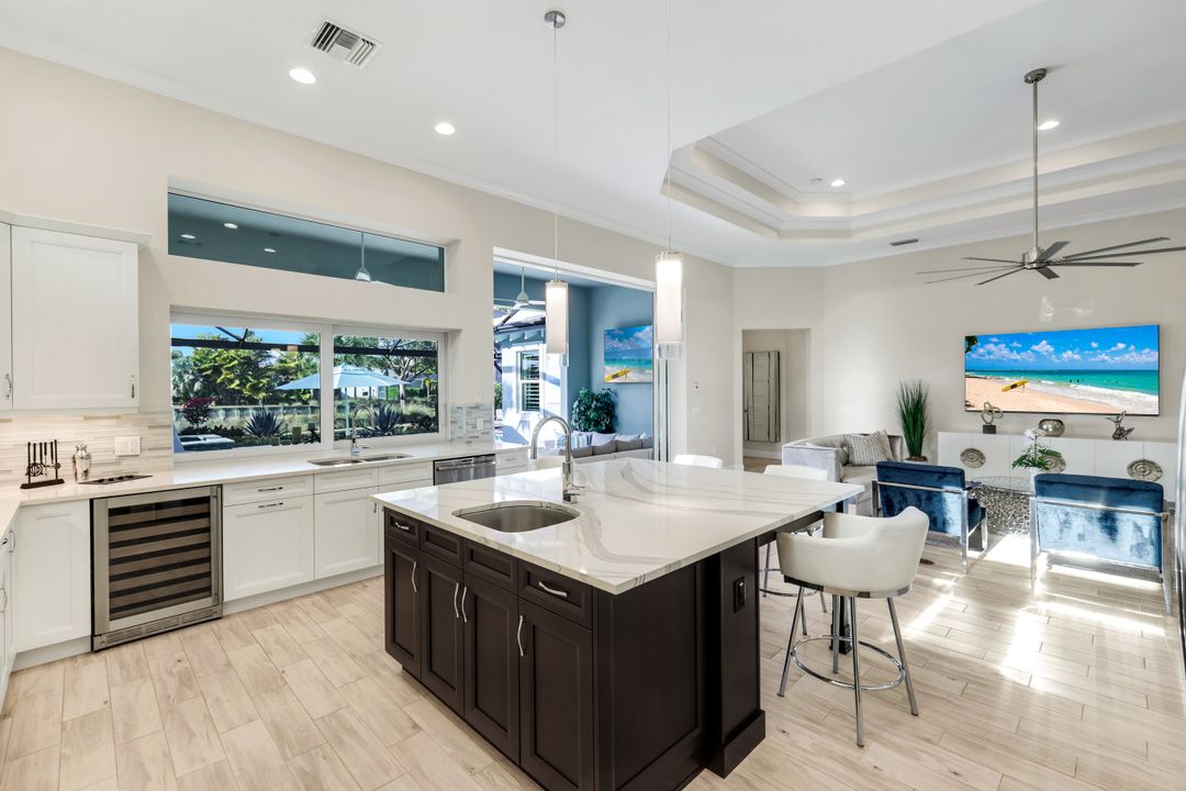 5715 Clarendon Dr, Naples, FL 34113