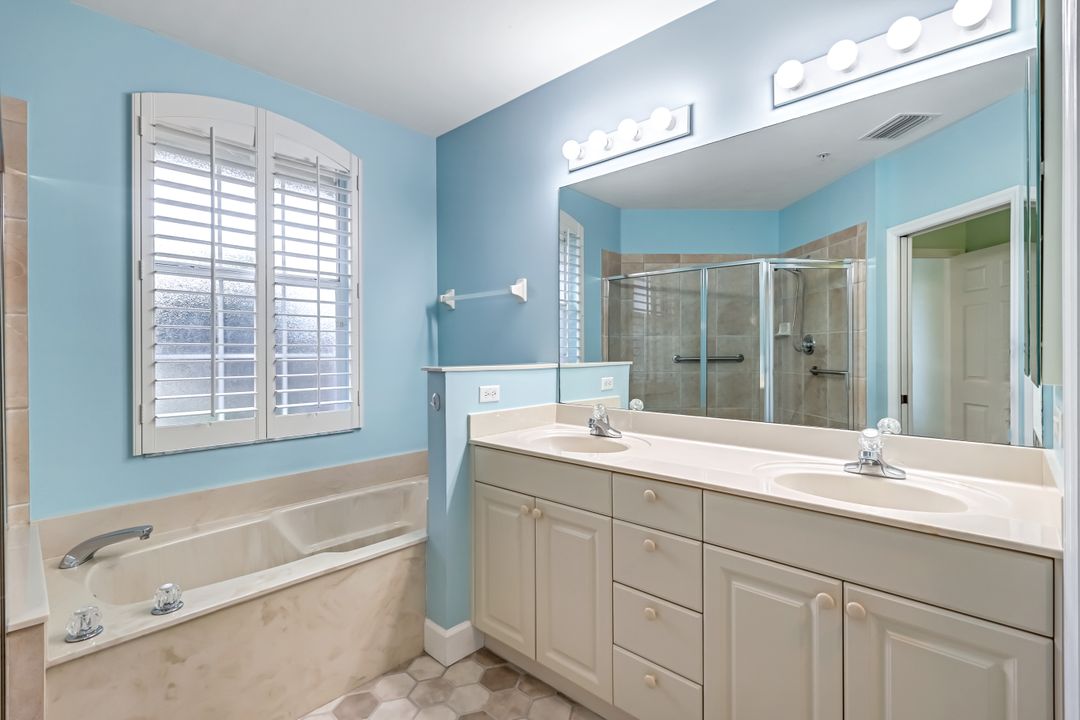 3082 Windsong Ct #303, Naples, FL 34109