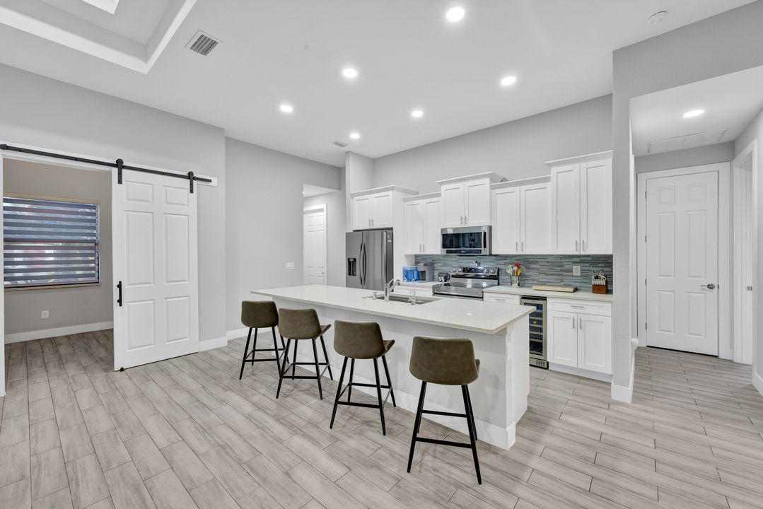 2701 NW 46th Ave, Cape Coral, FL 33993