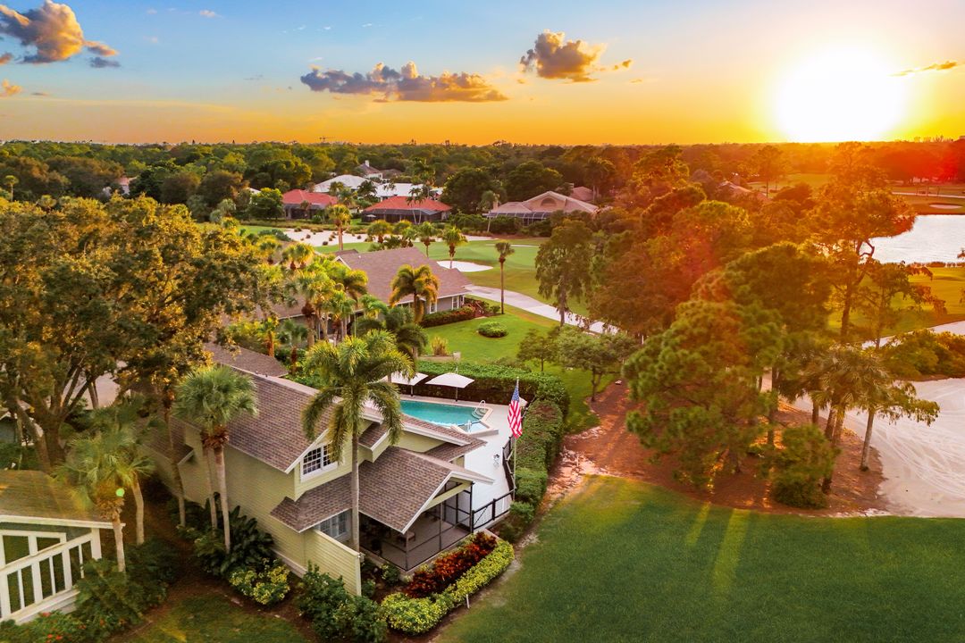 28 Golf Cottage Dr, Naples, FL 34105