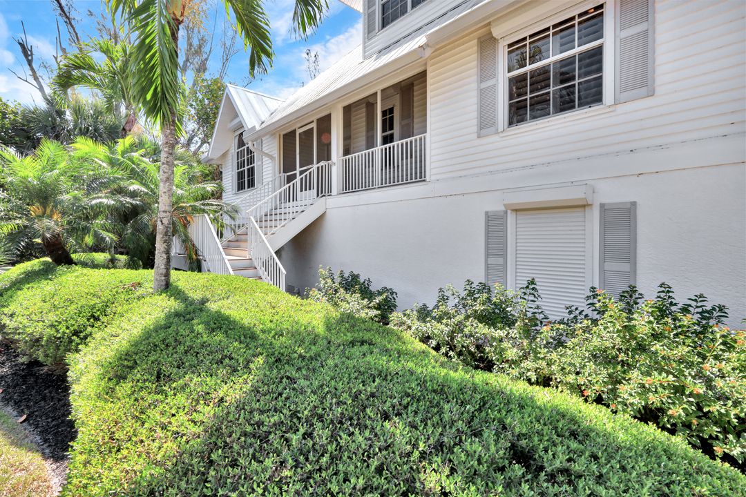 9007 Mockingbird Dr, Sanibel, FL 33957