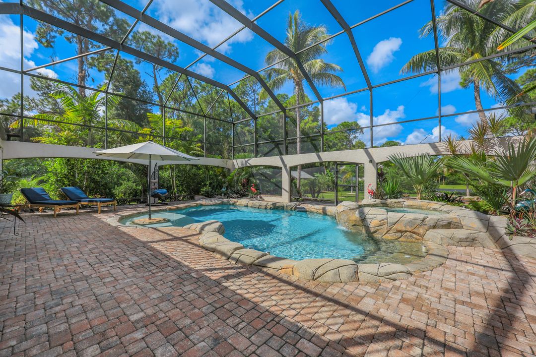 2061 Santa Barbara Blvd, Naples, FL 34116