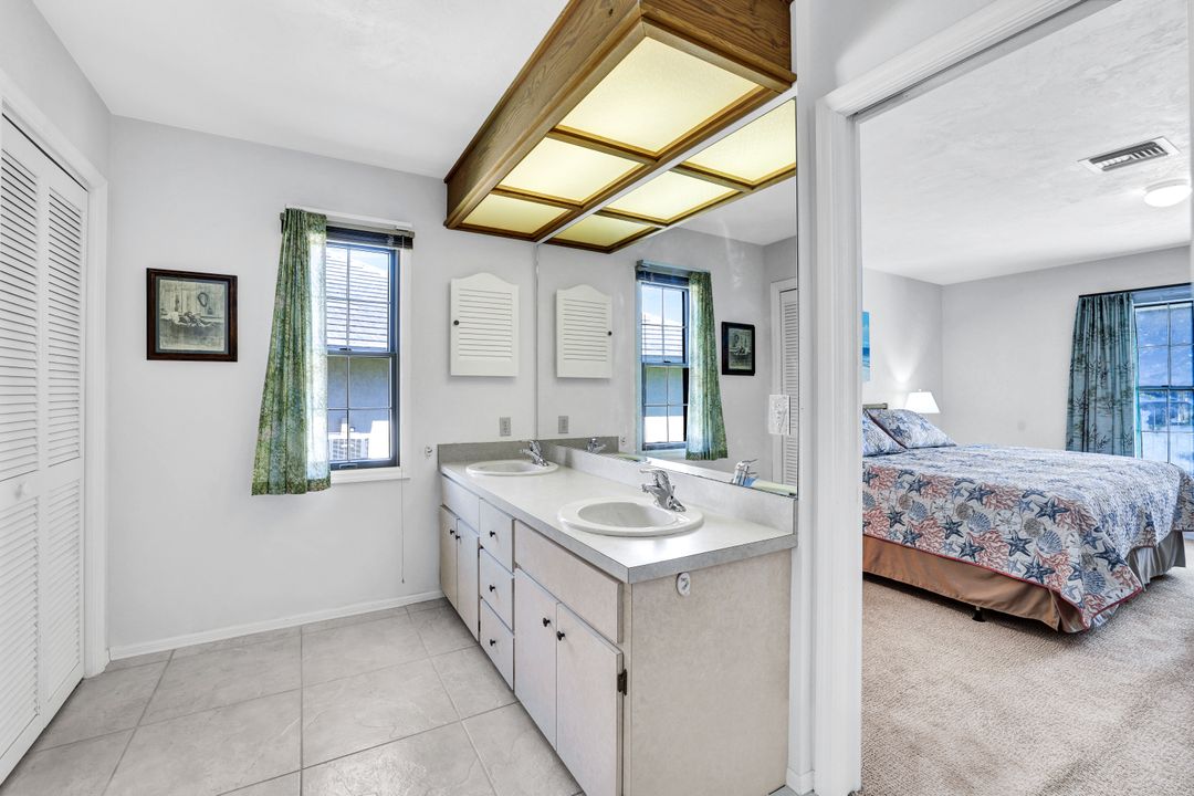 421 Cottage Ct, Marco Island, FL 34145