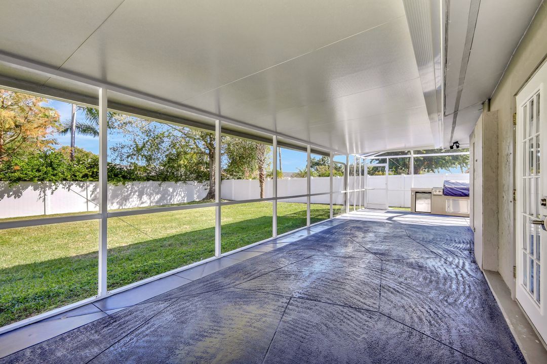 793 Sunset Vista Dr, Fort Myers, FL 33919