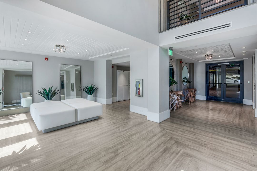 1125 Central Ave #571, Naples, FL 34102