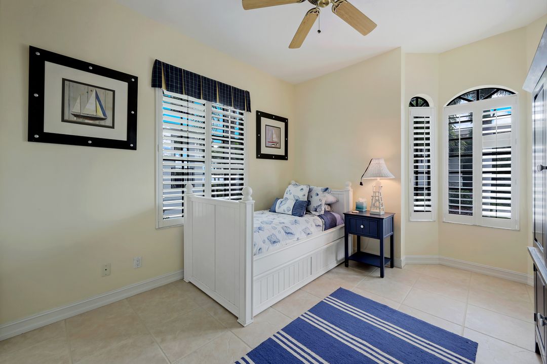 201 San Mateo Dr, Bonita Springs, FL 34134