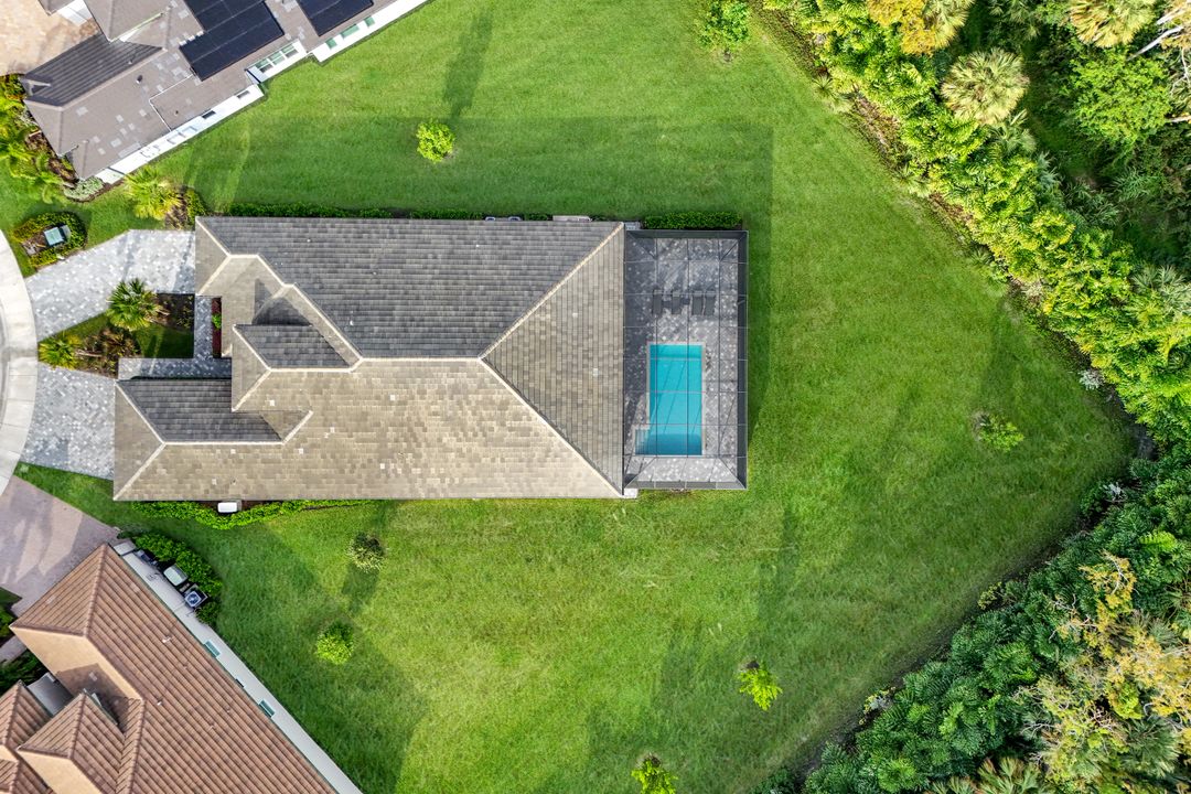 12083 Azalea Wy, Naples, FL 34120