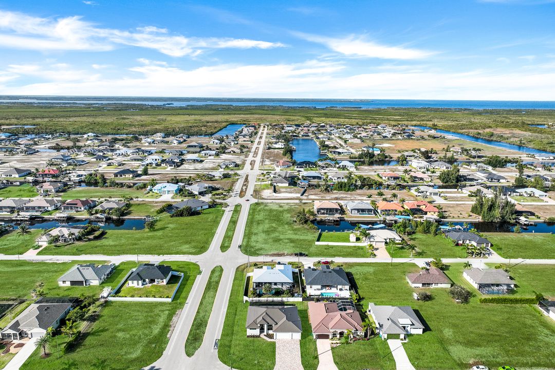 1600 NW 38th Ave, Cape Coral, FL 33993