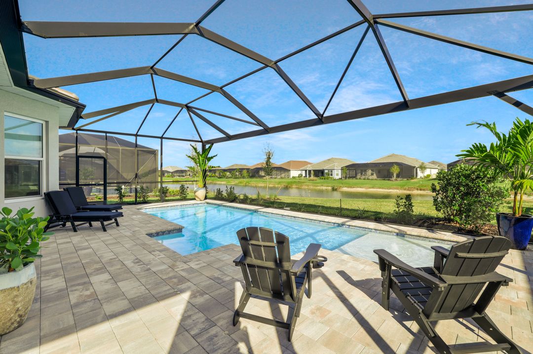 15804 Derna St, Naples, FL 34114