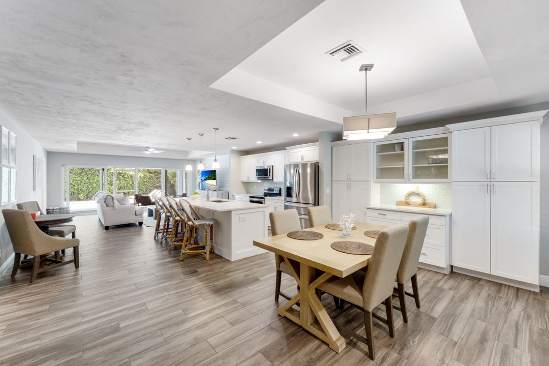 743 108th Ave N, Naples, FL 34108