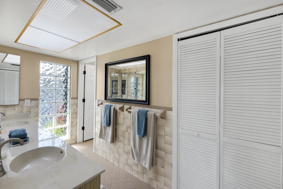 101 SW 50th St, Cape Coral, FL 33914