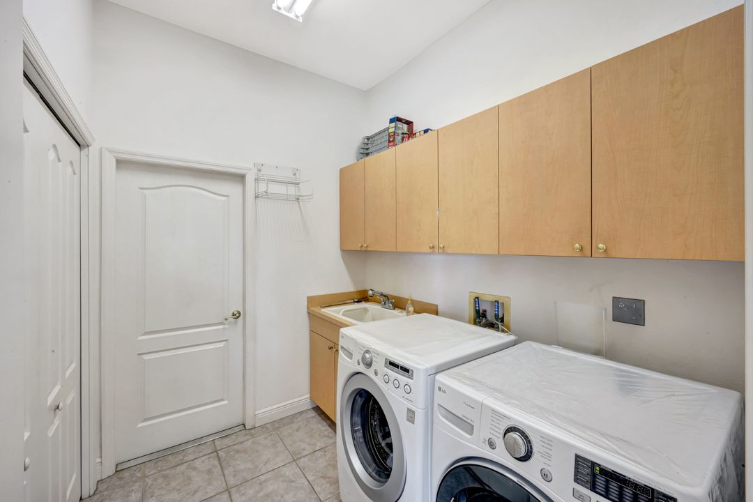 4315 SW 22nd Ct, Cape Coral, FL 33914