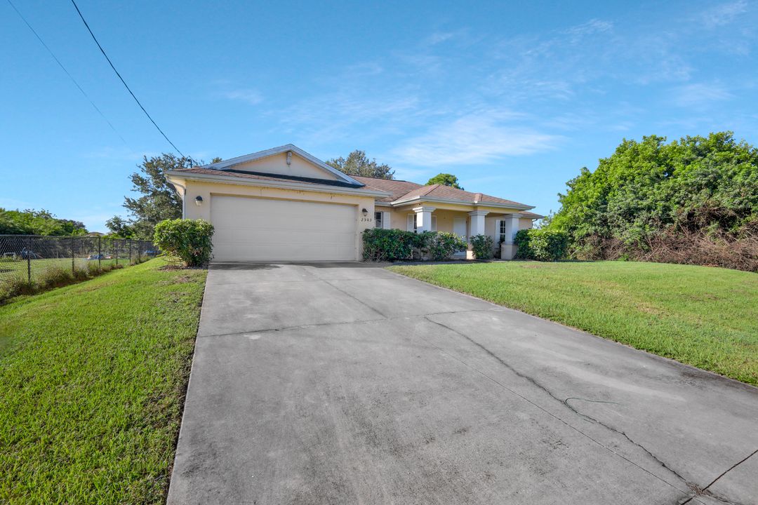 2503 5th St SW, Lehigh Acres, FL 33976