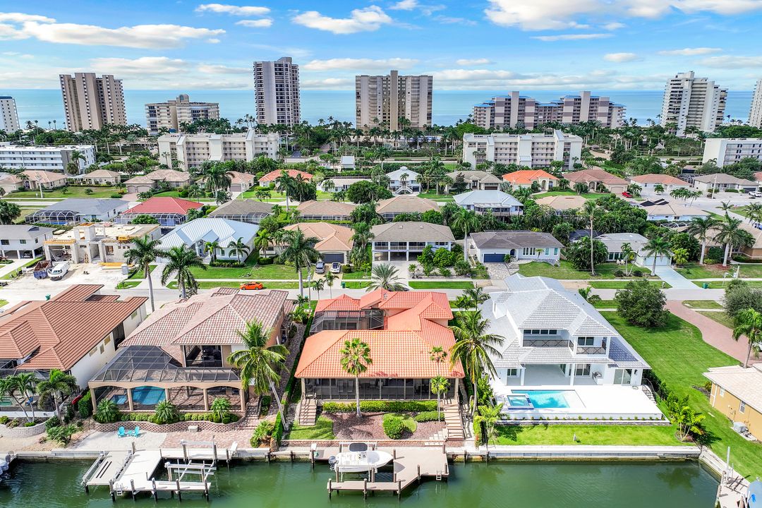 833 Swan Dr, Marco Island, FL 34145