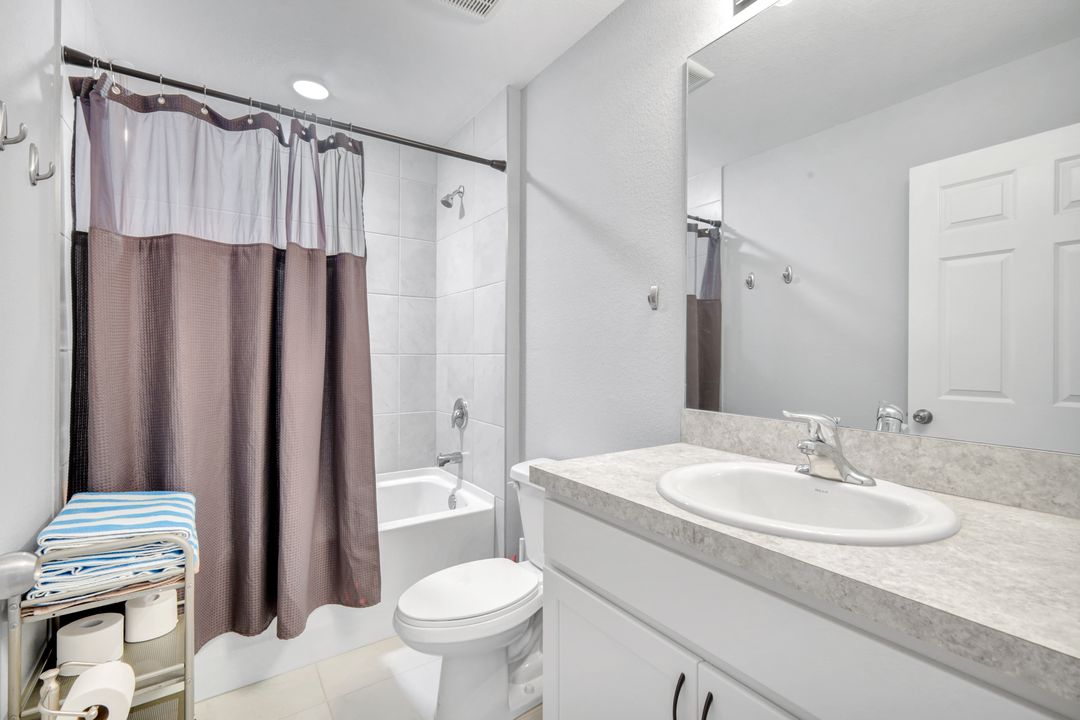 1119 NE 39th St, Cape Coral, FL 33909