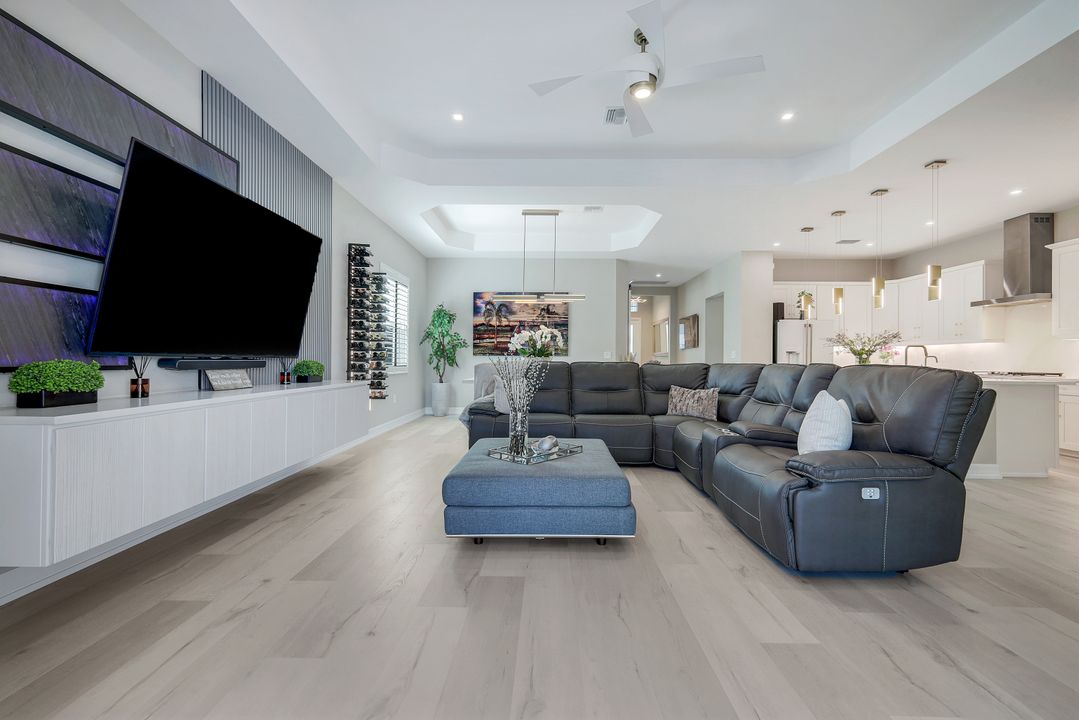 13543 Blue Bay Cir, Fort Myers, FL 33913