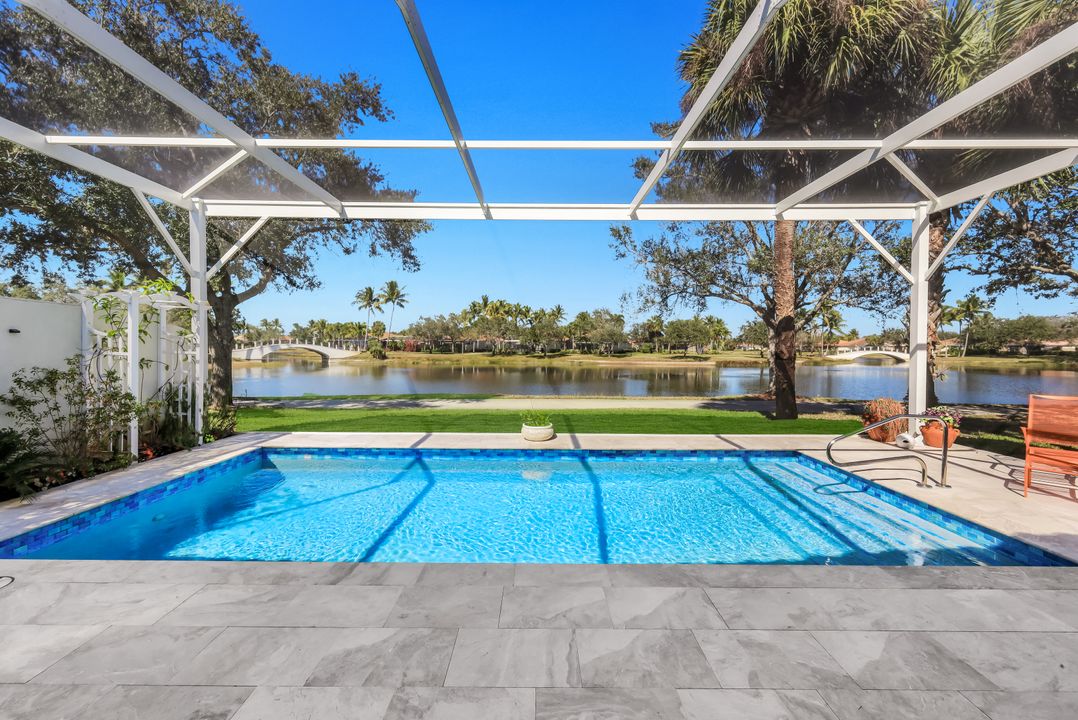 5343 Hawkesbury Way, Naples, FL 34119