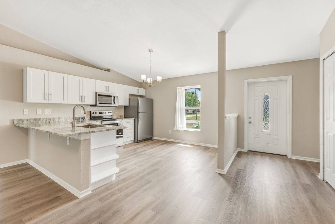 1913 NE 4th Ter, Cape Coral, FL 33909