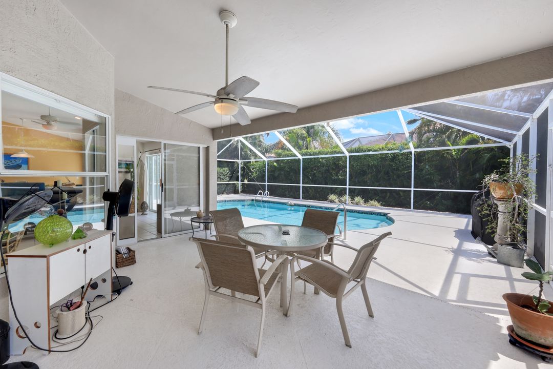 4332 Mistlethrush Ln, Naples, FL 34119