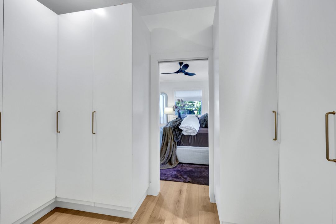 746 Park Ave, Naples, FL 34110