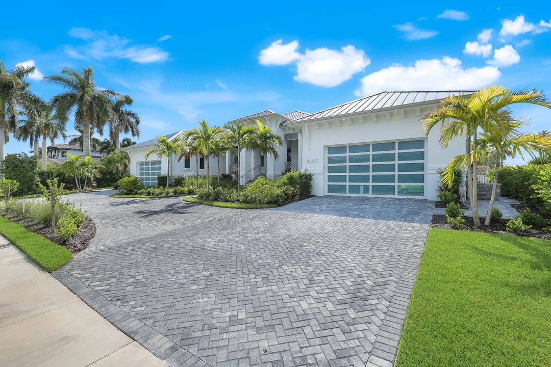 1085 Caxambas Dr, Marco Island, FL 34145