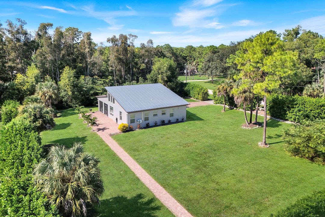 5630 Copper Leaf Ln, Naples, FL 34116